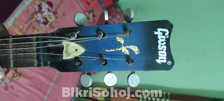 Guitar givson
